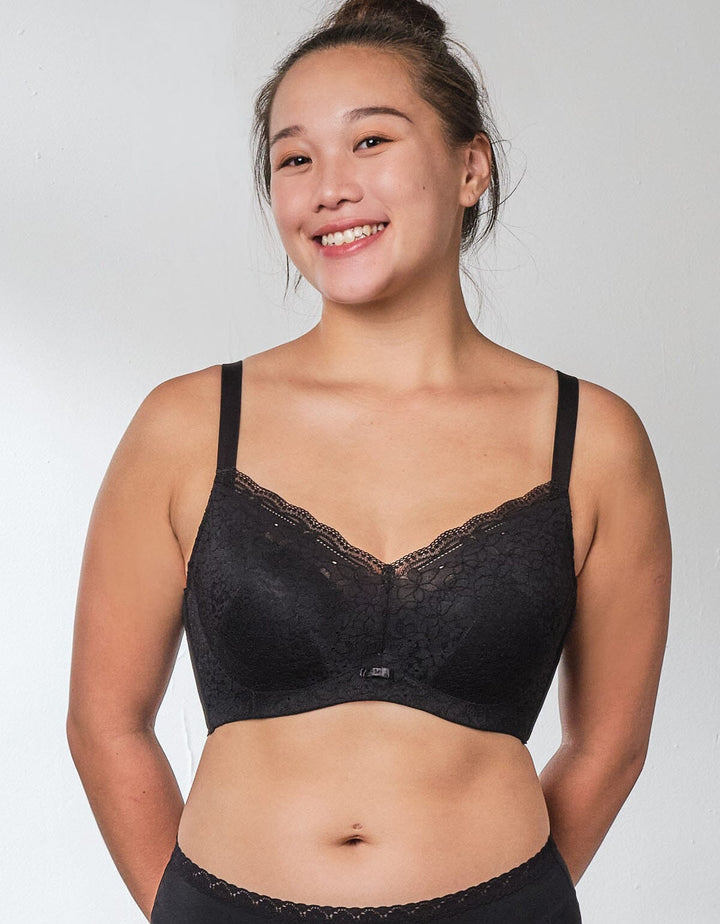 SOLUTION Mega Easy Fit REsiltech™ Wing Non Wired Lightly Lined Full Coverage Bra Bra Her own words 