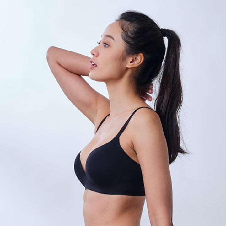 Signature Airy REmatrixpad™ REextraSkin™ & REsiltech™ Wing W-Shape support Non Wired Medium Push Up Bra Bra Her own words 