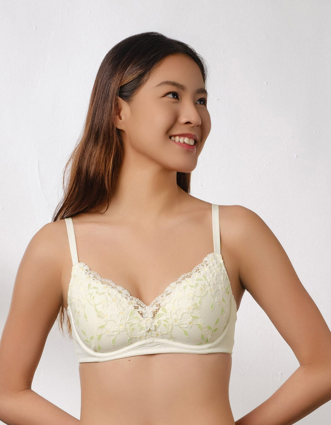Stylist Ti-wire REmarshmallowPad™ REherbafoam™ Lightly Lined Lace Bra Bra Her own words New Snow White 70B 