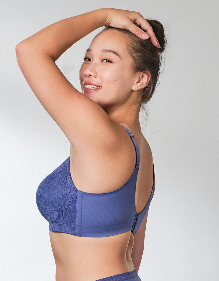 SOLUTION Mega Easy Fit REsiltech™ Wing Non Wired Lightly Lined Full Coverage Bra Bra Her own words 